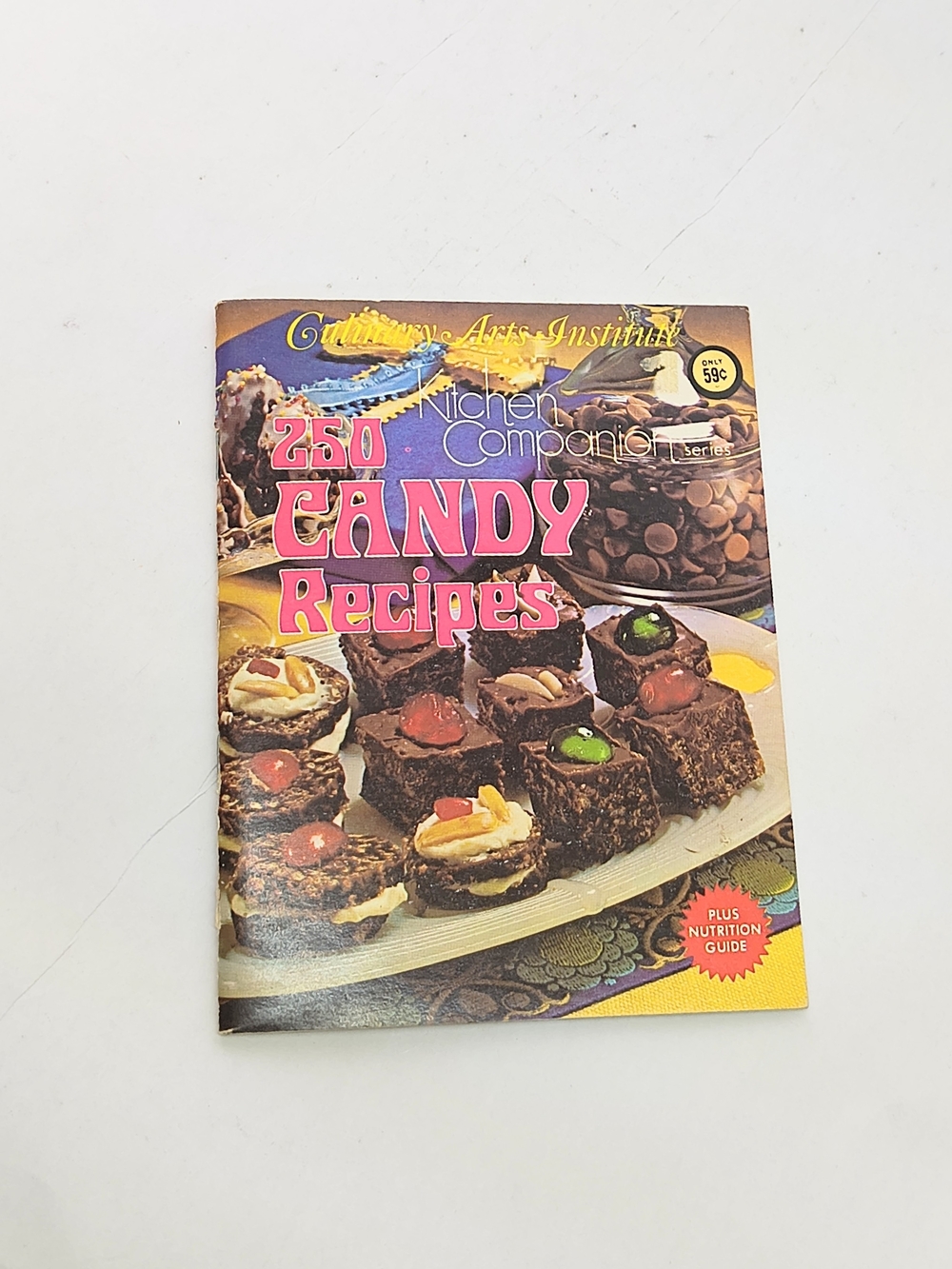 BOOK Culinary Arts Institute 250 Candy Recipes Kitchen Companion Series Vintage